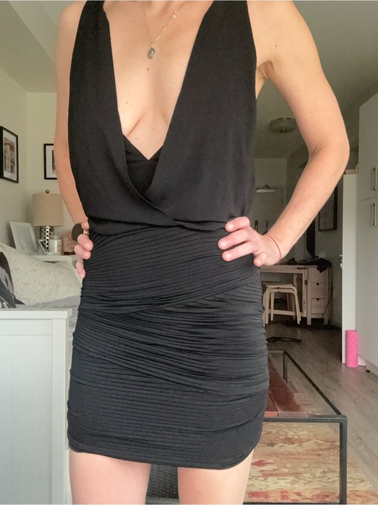 BCBGMaxAzria Dresses & Skirts - BCBGMaxAzria Black Plunging V-Neck Ruched Mini Dress